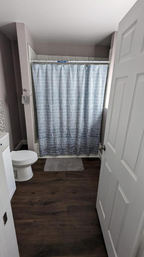 Private Room And Bathroom Providence Extérieur photo